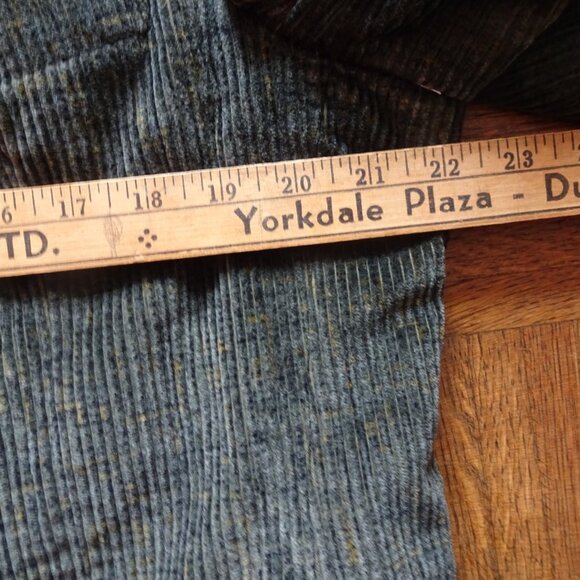 Made in Canada Corduroy Jacket Vintage - Picture 6 of 10